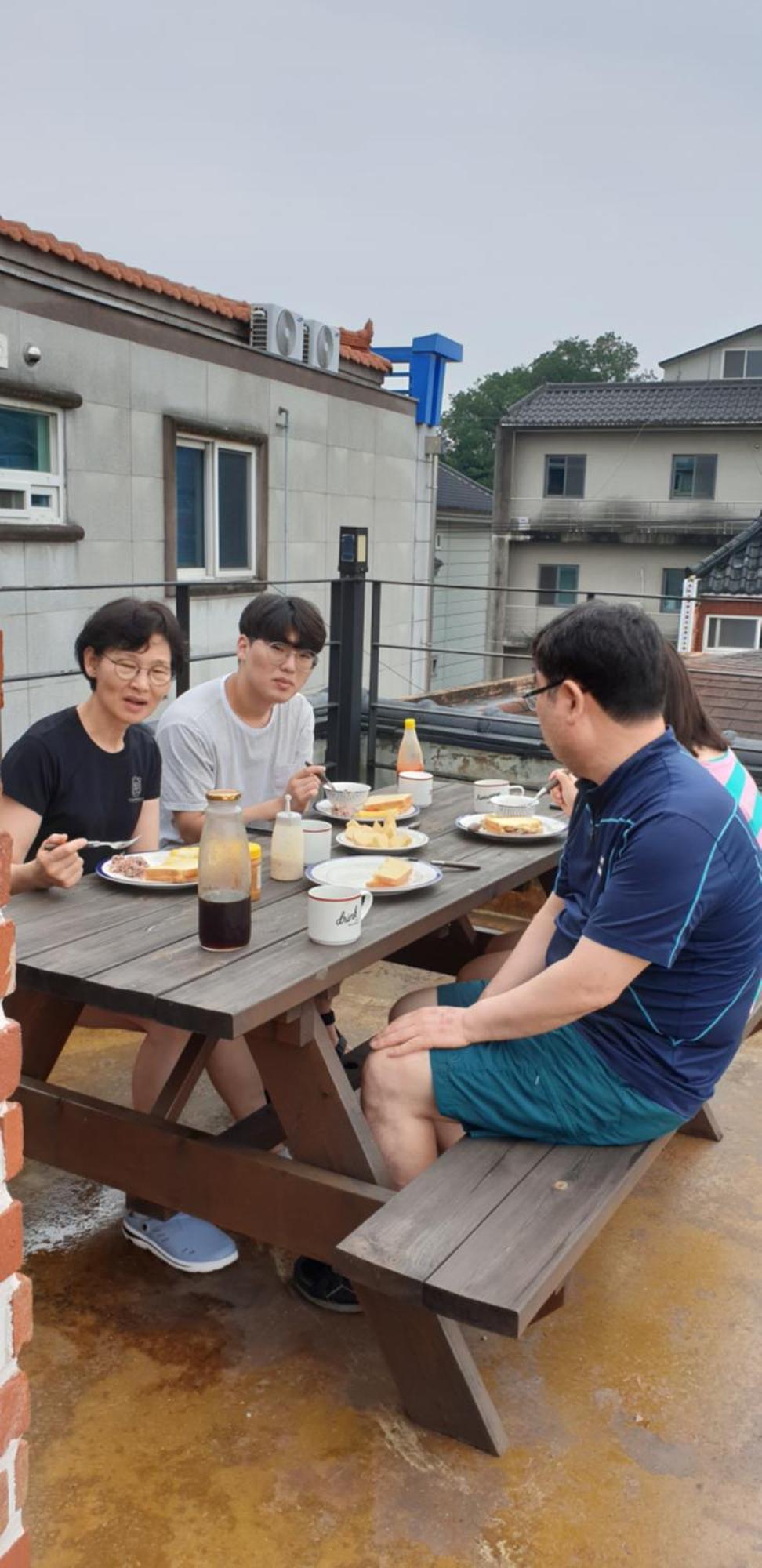 Son-Gil Guesthouse Jinju Extérieur photo