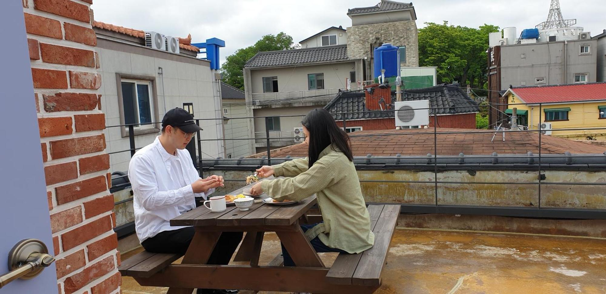 Son-Gil Guesthouse Jinju Extérieur photo
